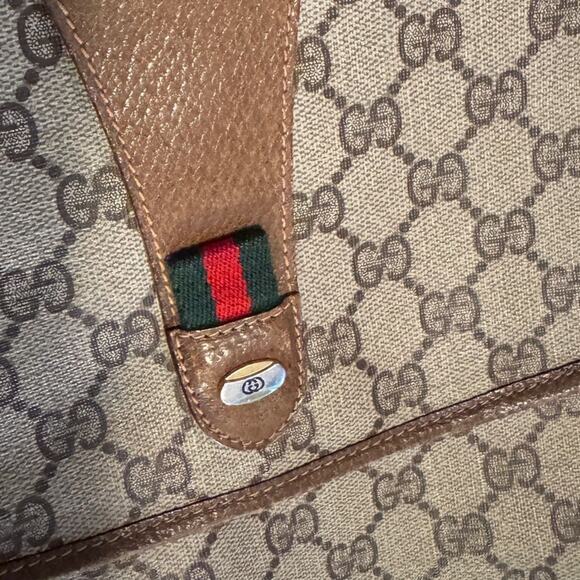 GUCCI GG Supreme Leather Trim Clutch with Dust Bag, Luxury Posh Party Host Pick - Picture 4 of 16
